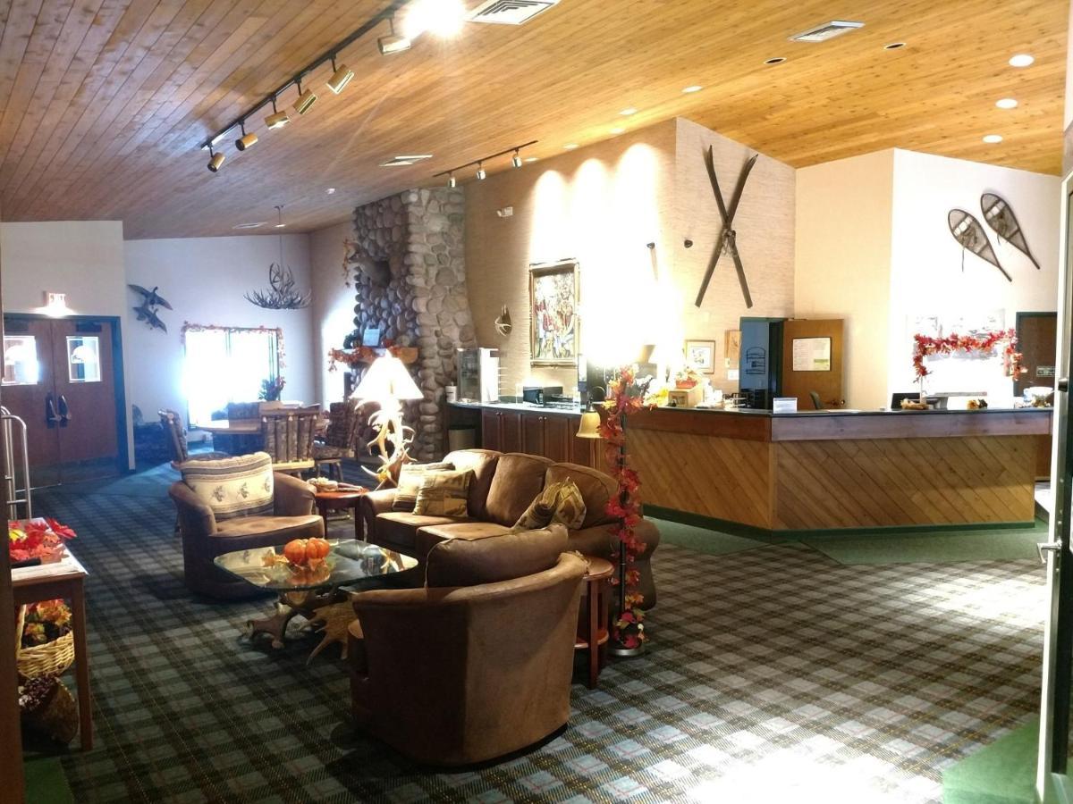 Whitetail Lodge Saint Germain 외부 사진