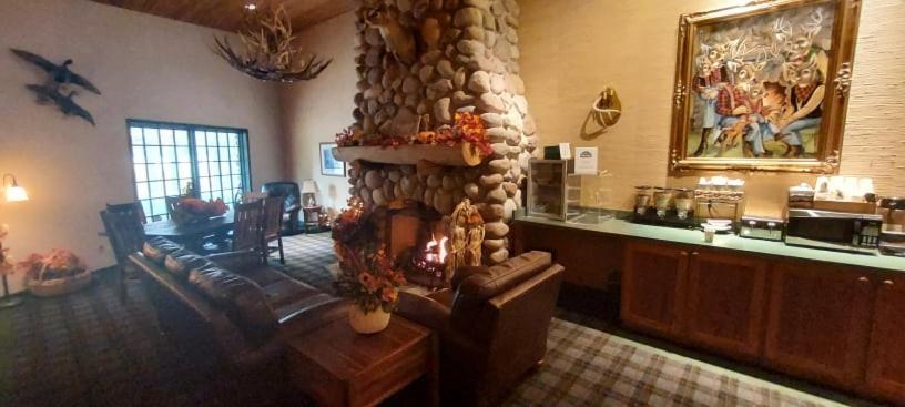 Whitetail Lodge Saint Germain 외부 사진