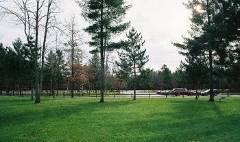 Whitetail Lodge Saint Germain 외부 사진